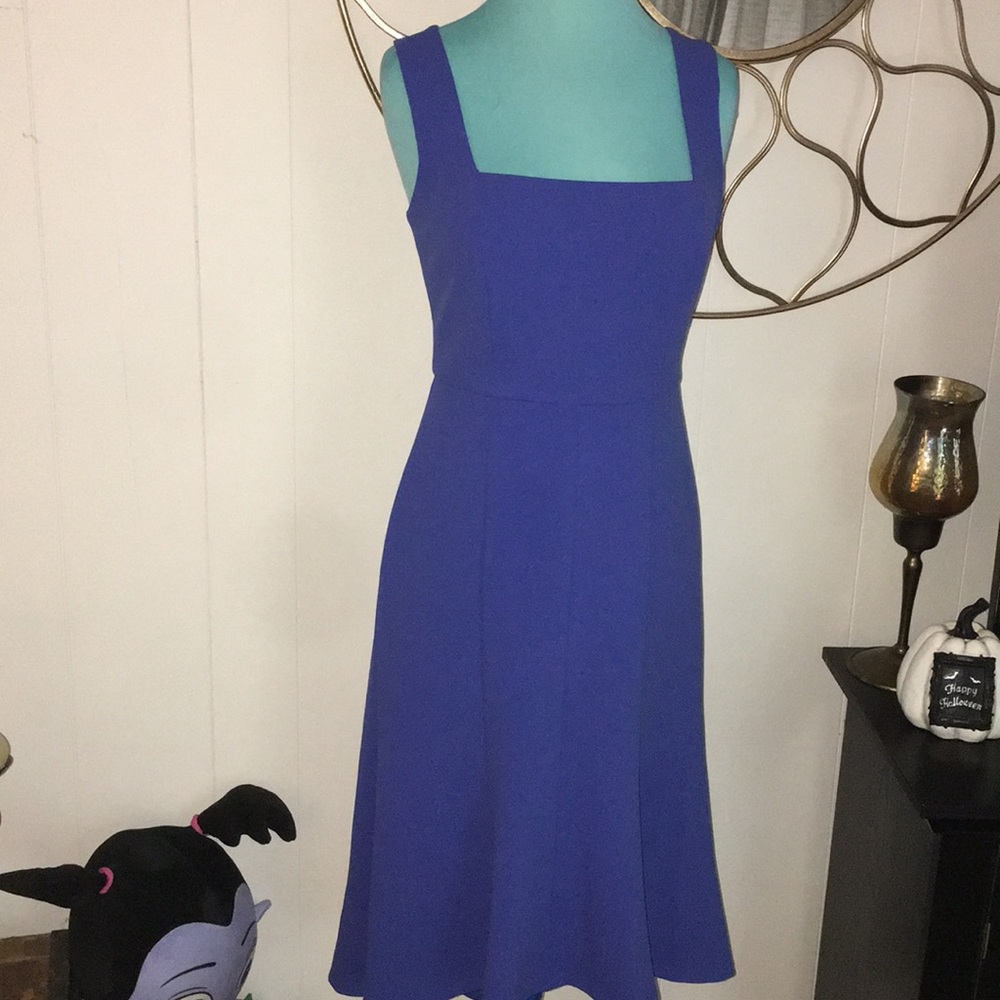 EUC Donna Morgan lovely cornflower blue dress sz4